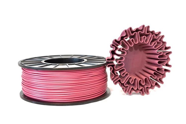 極光創(chuàng)新：利好塑料回收管理，碳源公司推出廢塑料升級(jí)為3D打印絲材的合作計(jì)劃